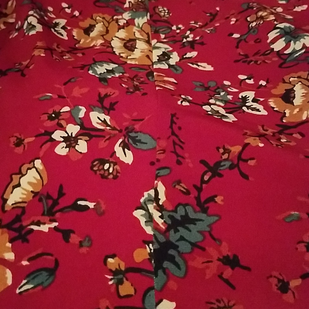 Extra small flower lularoe Carly - Picture 3 of 7